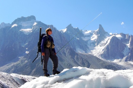 1._Peche_en_haute_mer__de_glace__au_pays_du_Mont_Blanc._Juste_pour_le_fun.JPG